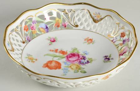 Dresden Line-Bouquet (Pierced) 7" Pierced Scalloped Bowl