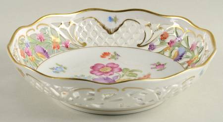 Dresden Line-Bouquet (Pierced) 7'' Pierced Round Bowl