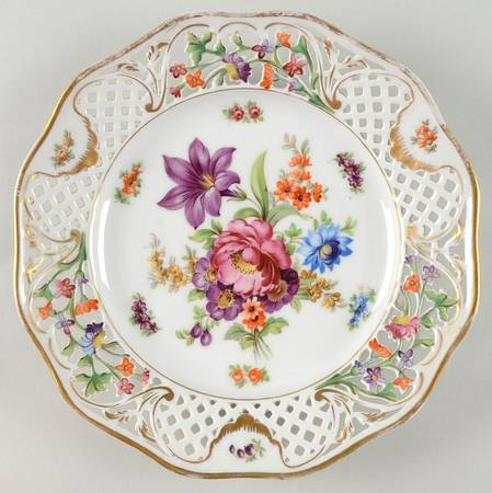 Dresden Line-Bouquet (Pierced) Luncheon Plate