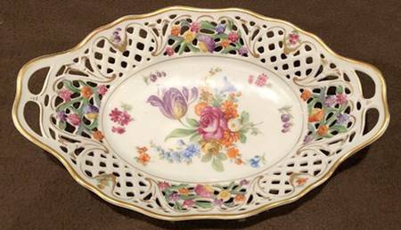 Dresden Line-Bouquet (Pierced) 13" Pierced Oval Bowl