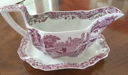 Mulberry Italian Gravy Boat with Attached Underplate