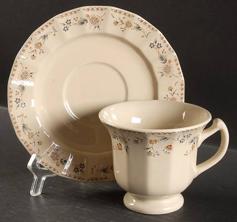 Aristocrat Footed Cup & Saucer Set