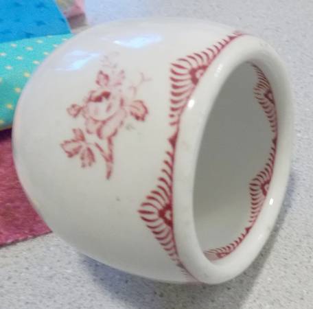 STR37 Single Egg Cup
