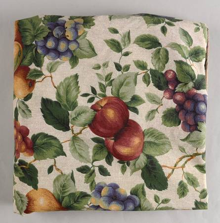 Sonoma (Tan Body, Rim Shape) 100" X 116" Rectangular  Tablecloth