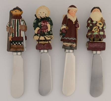 Sledding Characters Individual Spreader - Set of 4 Motifs
