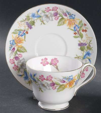 Spring Bouquet (Smooth Shape) Footed Cup & Saucer Set