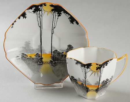 11678 Flat Cup & Saucer Set
