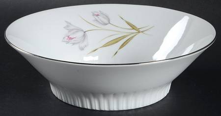 The Countess 8" Round Vegetable Bowl