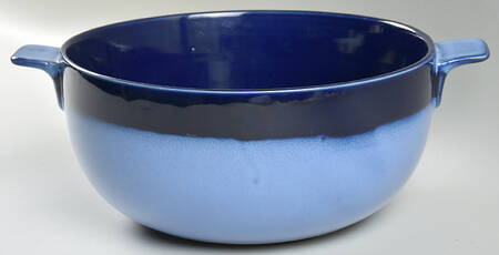 Nova Blue 3 Quart Round Casserole No Lid by Sango
