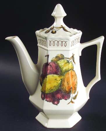 Bennington Square Coffee Pot & Lid