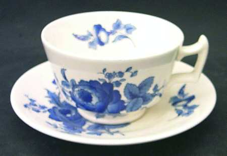 SP211 Footed Cup & Saucer Set
