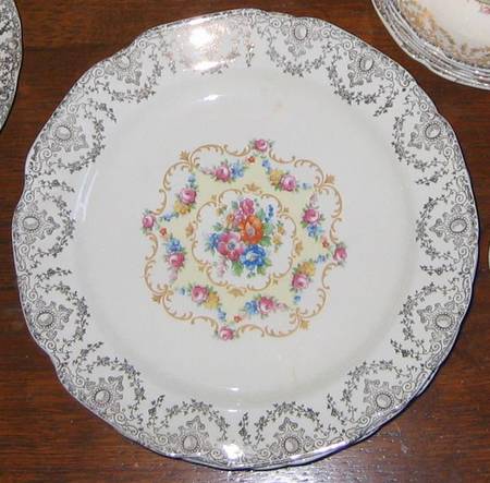 STT179 Dinner Plate