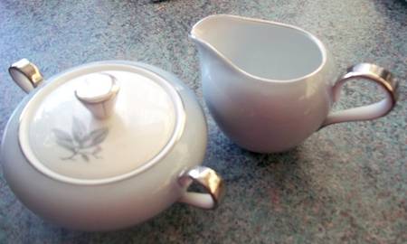 108 Sugar Bowl & Lid