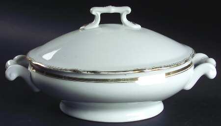 SCH242 Oval Covered Vegetable