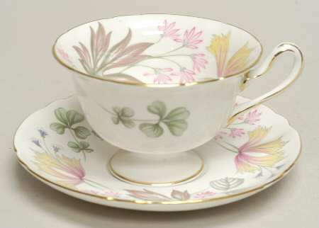 Columbine (Scalloped) Footed Cup & Saucer Set