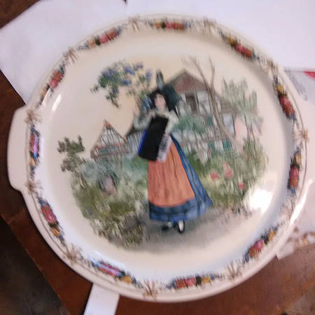 Obernai Handled Cake Plate