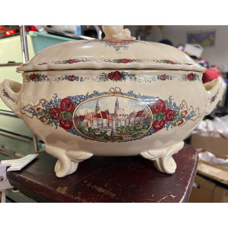 Obernai 4-Toed Tureen & Lid