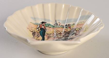 Obernai 6" Shell Shaped Dish