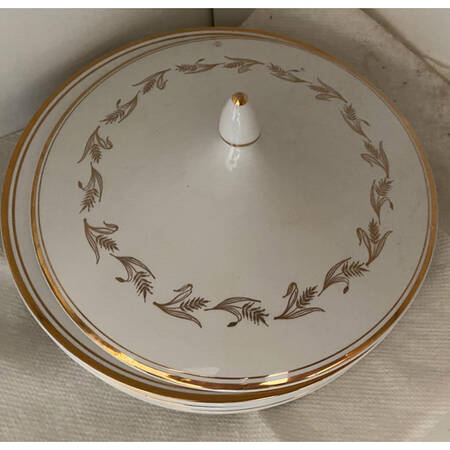 Sandhurst Lid for Round Vegetable