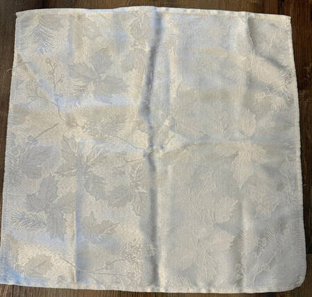 Holly Berry 16" Cloth Napkin