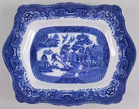 Willow Blue (Scallop, No Trim) 14" Oval Serving Platter