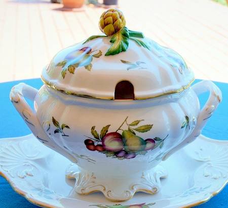 Blenheim (Scalloped) Tureen &  Lid