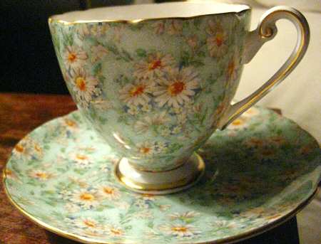 Marguerite (Ripon Shape) Footed Cup & Saucer Set