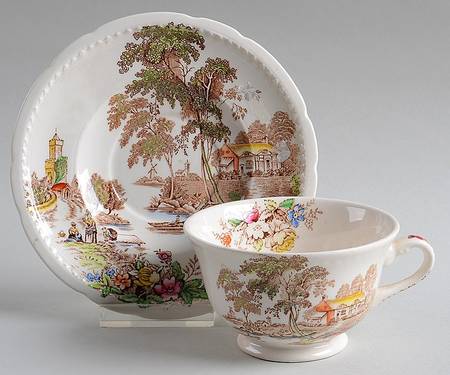 The Ferry Brown Multicolor Flat Cup & Saucer Set