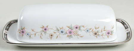 Camille 1/4 Lb Covered Butter by Society (Japan)