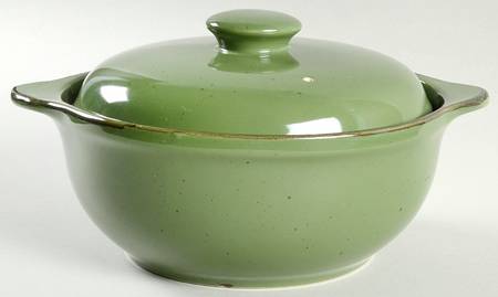 Cannes Green 2 Qt Round Covered Casserole