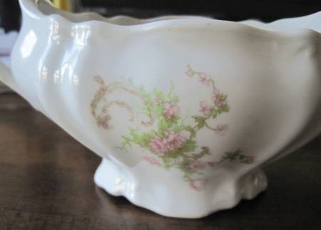53203 Gravy Boat