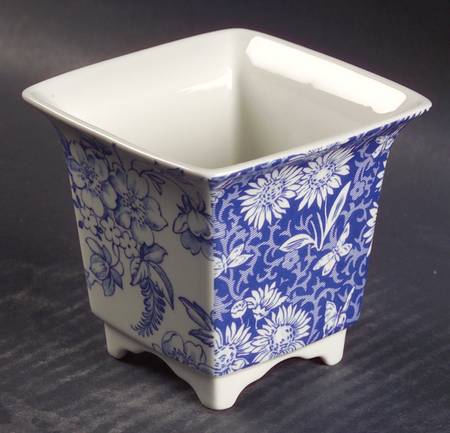 Penny Lane Honeywall Footed Candle Votive