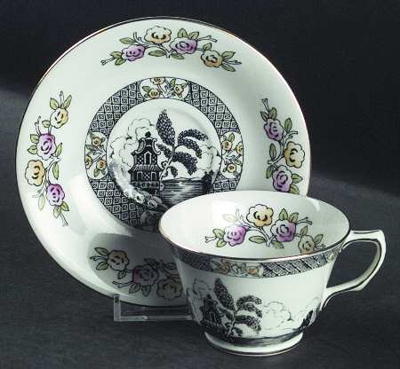 Pagoda Footed Cup & Saucer Set