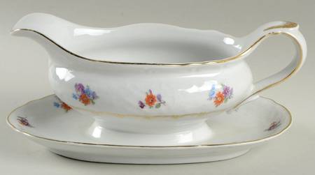 Bouquet Gravy Boat with Attached Underplate
