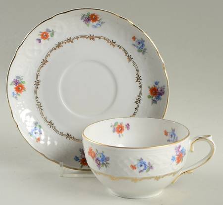 Bouquet Flat Cup & Saucer Set