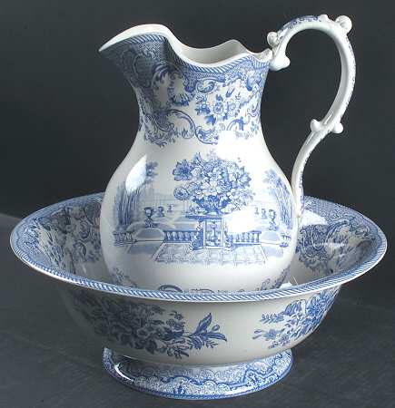 Signature Collection 128 Oz Pitcher and Bowl Set