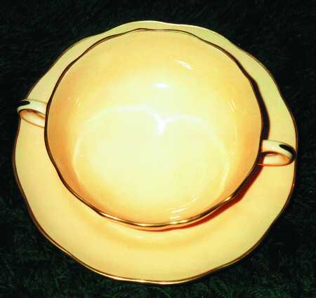Y474SC (Scalloped) by Spode