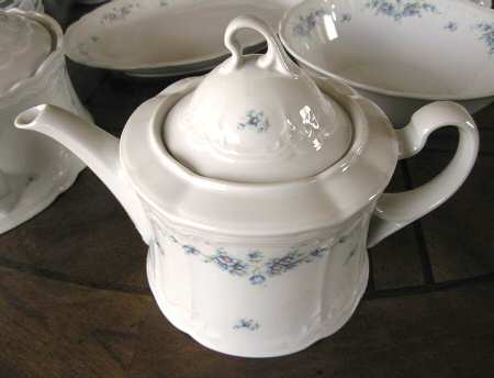 SLT207 Teapot & Lid