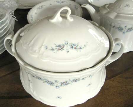SLT207 Tureen &  Lid