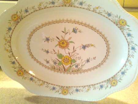 STB214 13" Oval Serving Platter