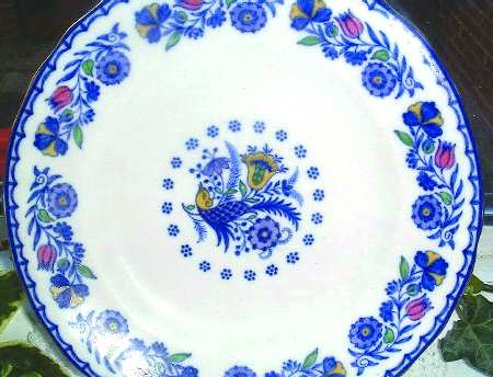 R9152 by Spode
