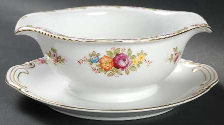 SON56 Gravy Boat with Attached Underplate