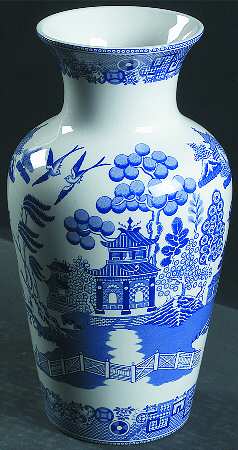 Willow Blue (New, 2002) 10" Vase