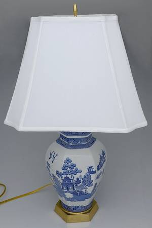 Willow Blue (New, 2002) 26" Electric Lamp & Shade