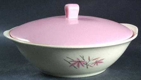 Pink Bamboo Round Covered Vegetable
