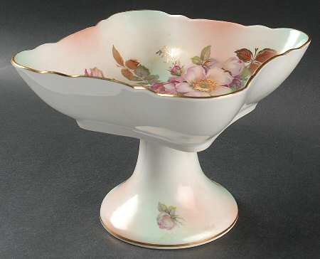 Wild Rose (Scallop, Rim , Not Embossed) Square Compote (Height X Width)