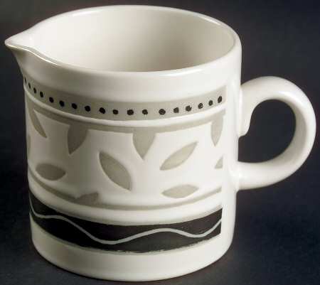 Serenade Creamer