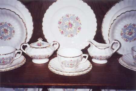 Lyric (Filigree #1KGFE) by Sebring Pottery