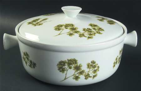 Parsley 2.75 Qt Round Covered Casserole