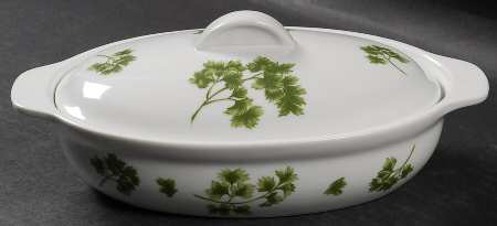 Parsley 1 Quart Oval Covered Casserole